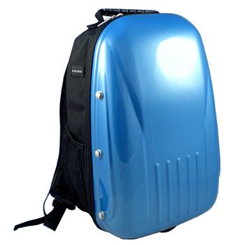 Three-dimensional backpack